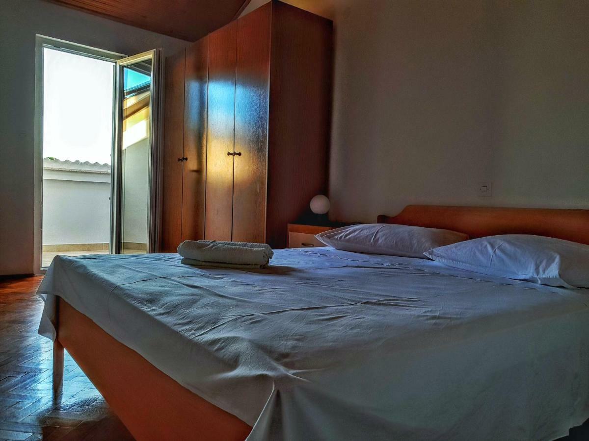 Apartments Ribaric Palit 外观 照片